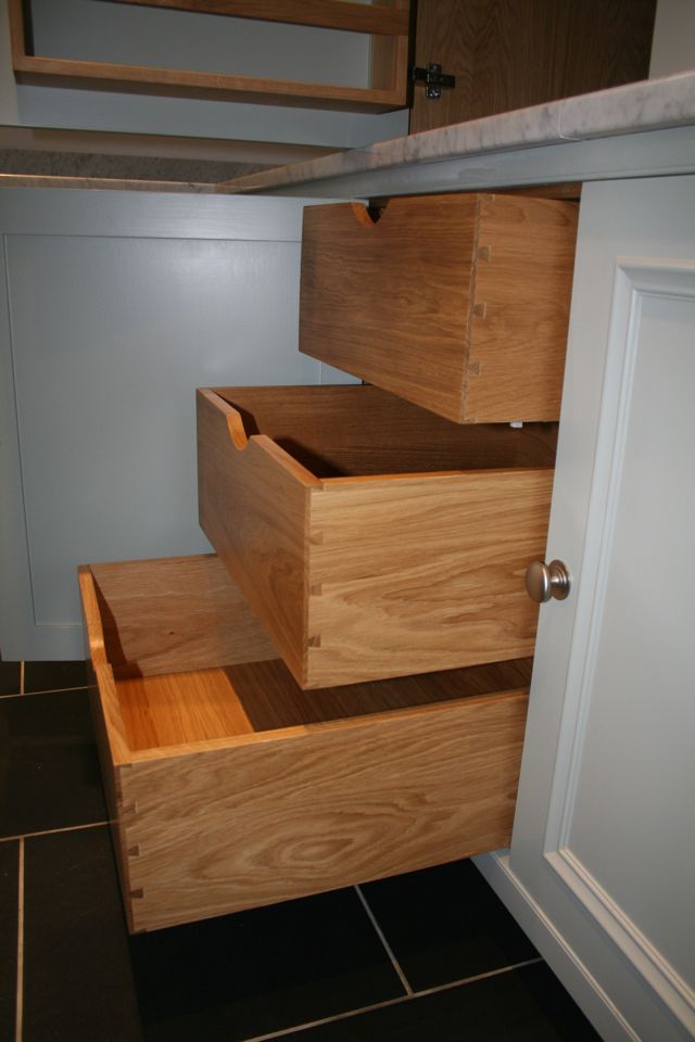 Three internally fitted oak drawers with traditionally made dovetails